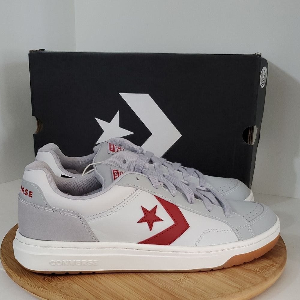 Converse Pro Blaze Classic Ox Grey Red Sneakers Unisex M10/W11.5 NIB